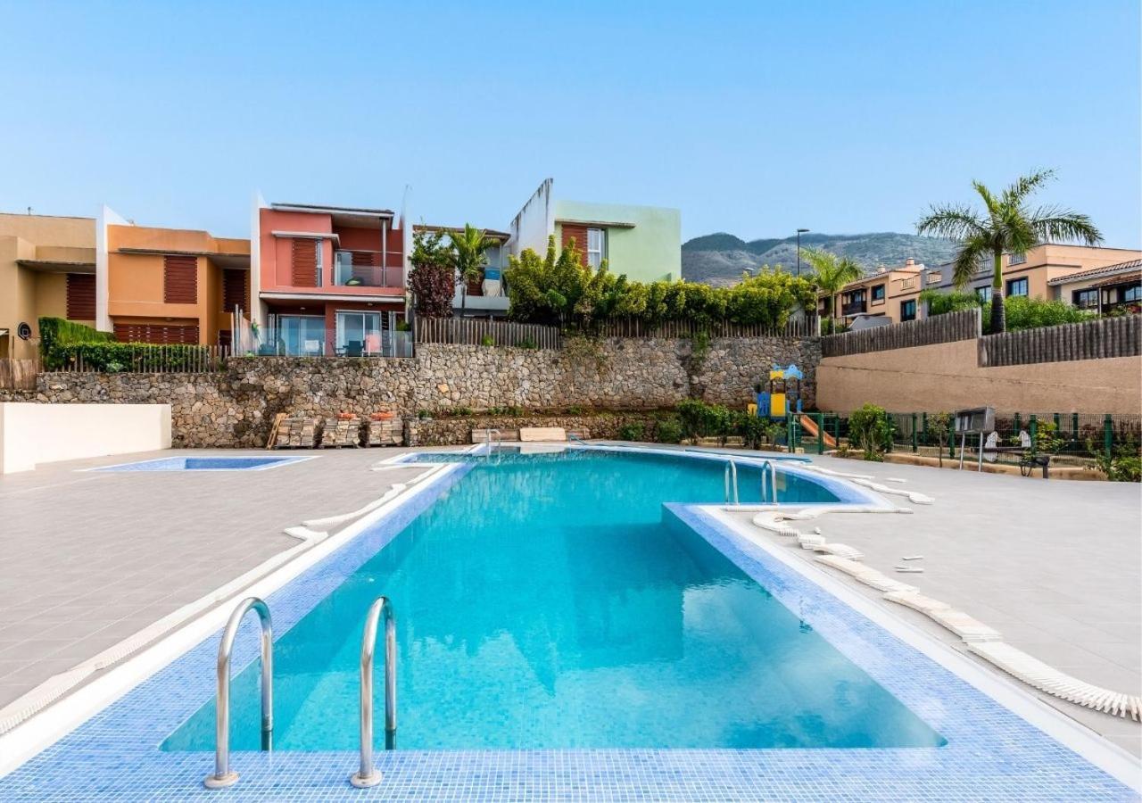 Family House With Patio And Communal Pool Villa Santa Ursula  Bagian luar foto